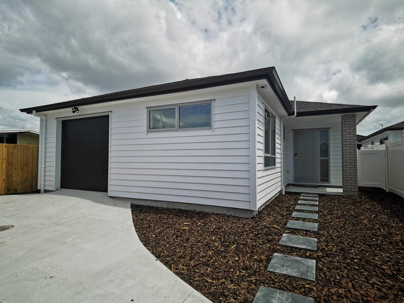 25C Lillian Place, Orewa, Orewa - Carousel 13