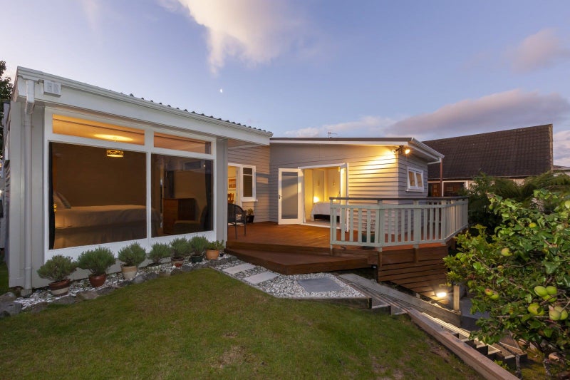 30 Dale Road, Raumati South, Paraparaumu - Carousel 2