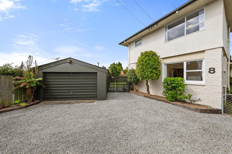 8 Martbern Crescent, Bishopdale, Christchurch - Carousel 1