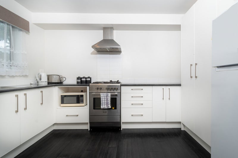 55 Seymour Road, Sunnyvale, Auckland - Carousel 1