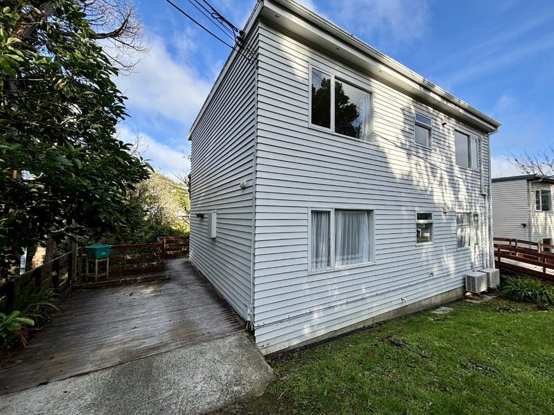 86 Mairangi Road, Wadestown, Wellington - Carousel 1