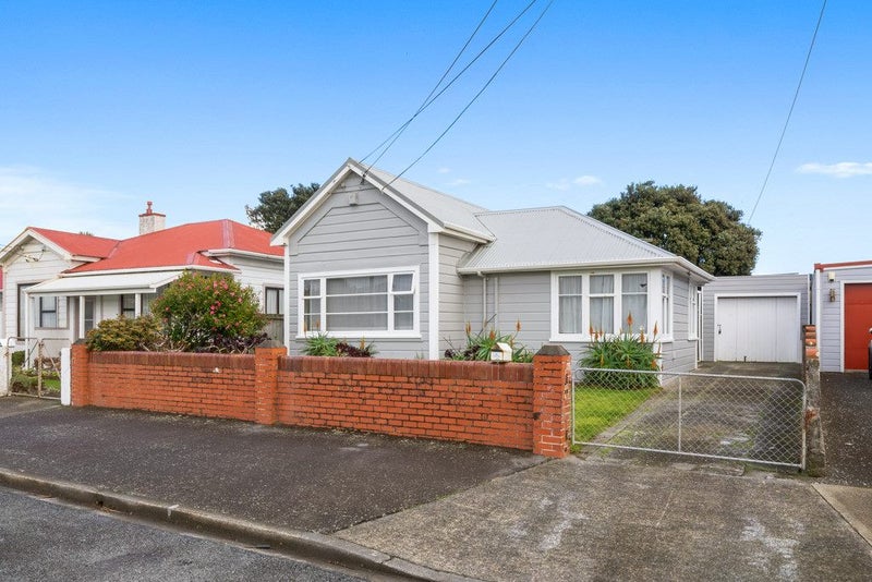 9 Oriental Street, Petone, Lower Hutt - Carousel 16