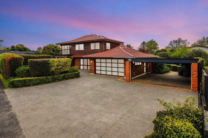 10 Elrita Place, Conifer Grove, Takanini - Carousel 1
