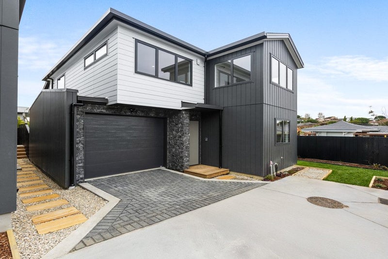 7 Indus Place, Half Moon Bay, Auckland - Carousel 1