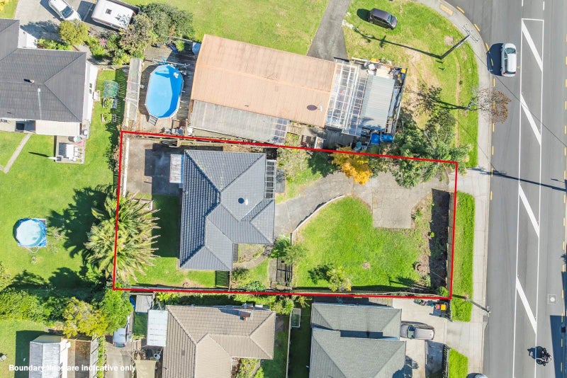 237 Beach Haven Road, Birkdale, Auckland - Carousel 2