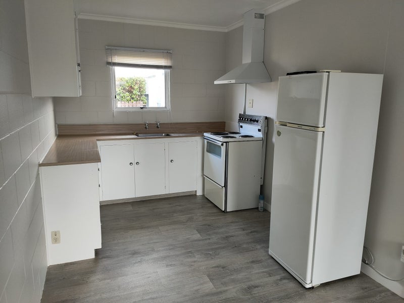 4/158 Crinan Street, Appleby, Invercargill - Carousel 2