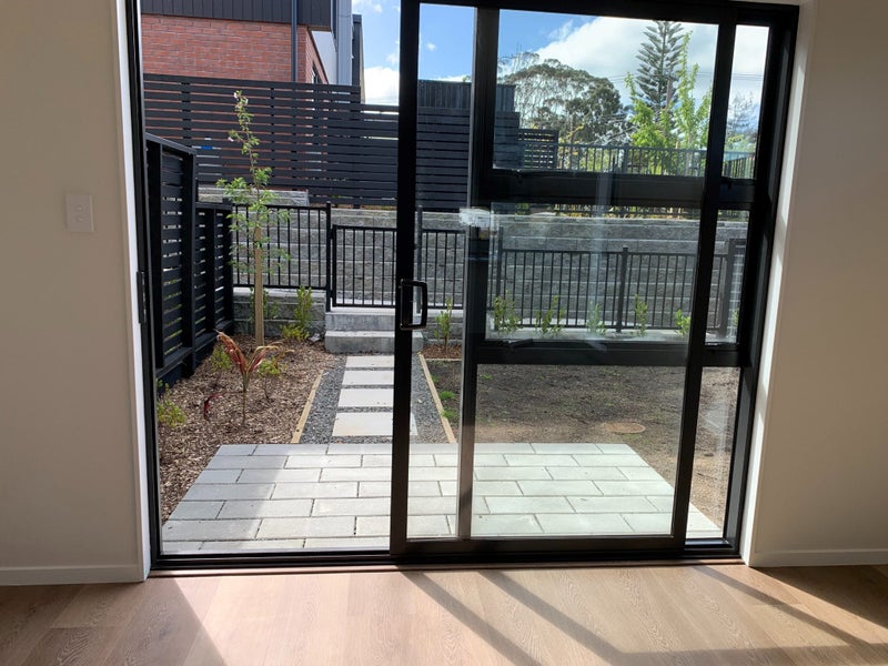 1/470 West Coast Road, Glen Eden, Auckland - Carousel 2