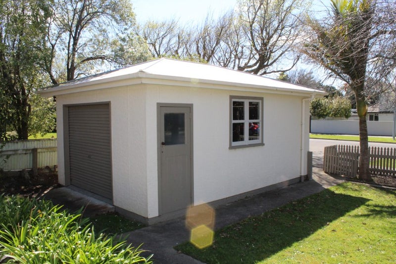53 Karina Terrace, Roslyn, Palmerston North - Carousel 13