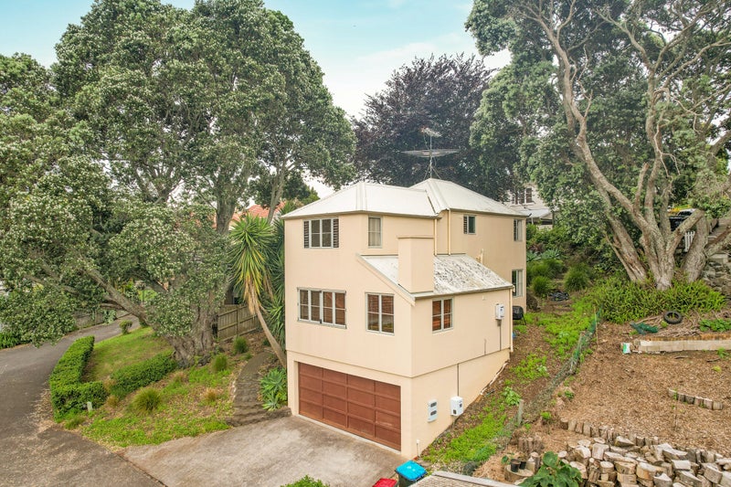 33B Ngatiawa Street, One Tree Hill, Auckland - Carousel 2