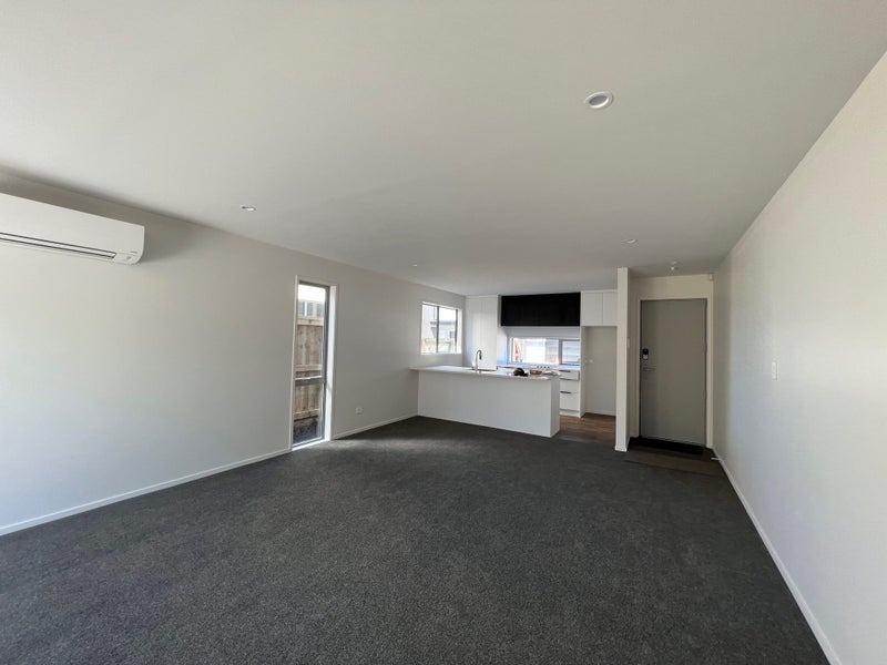 92 Jacks Landing Drive, Hamilton Lake, Hamilton - Carousel 2