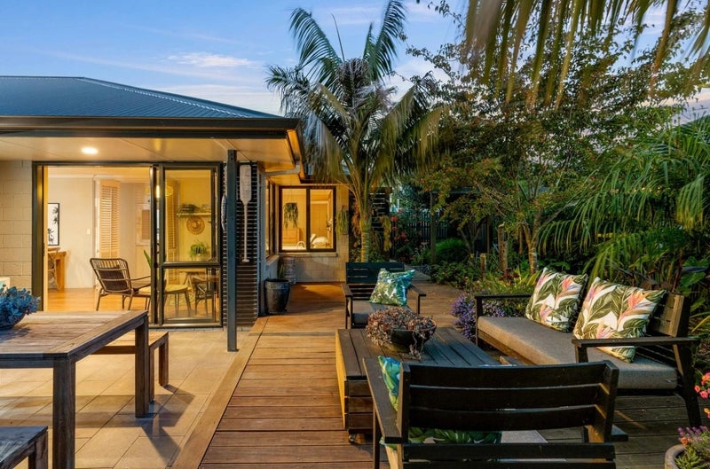 18 Oriental Parade, Papamoa Beach, Papamoa - Carousel 2