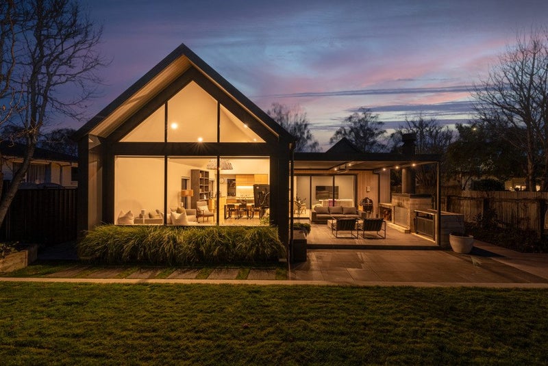 6 Bourke Street, Windsor, Invercargill - Carousel 1