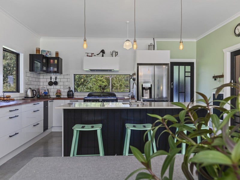 363 Roydon Downs Road, Te Puke - Carousel 1