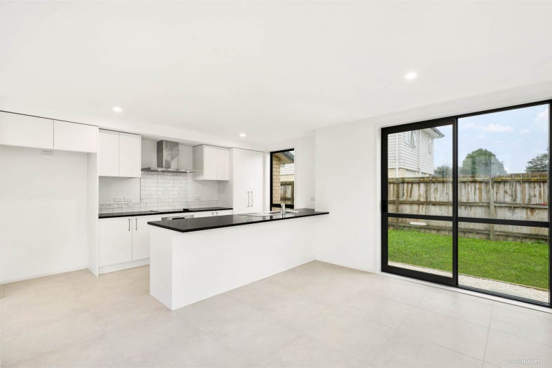 7A Kelkirk Street, Kelston, Auckland - Carousel 2