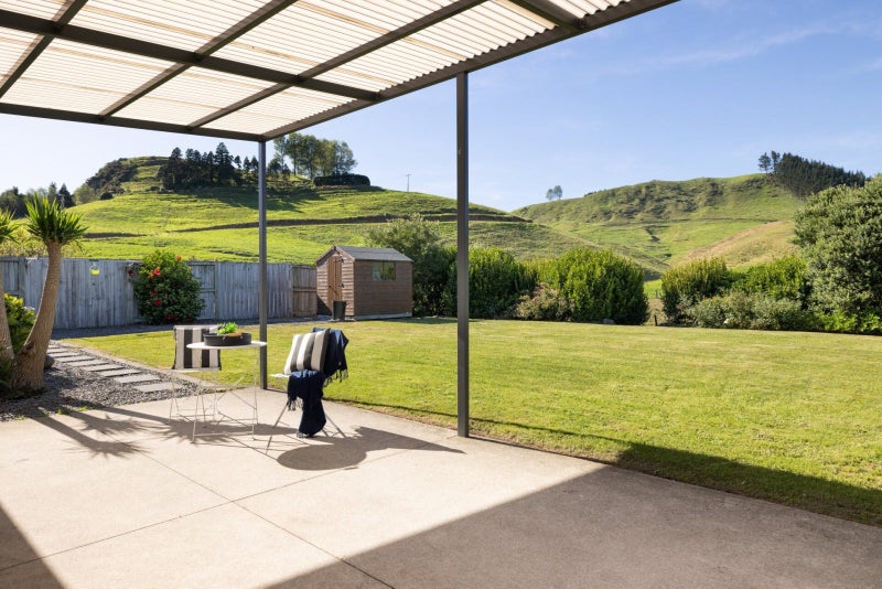 224 Ballintoy Park Drive, Welcome Bay, Tauranga - Carousel 2