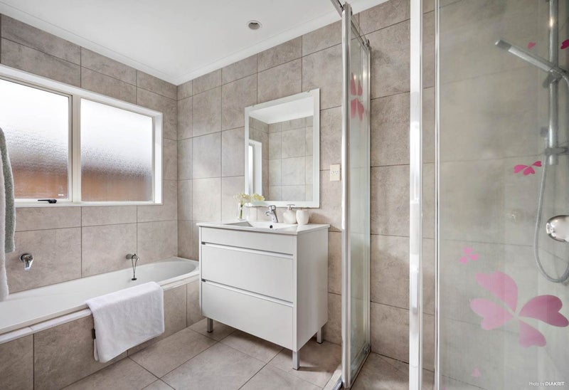 50 Huntington Drive, Huntington Park, Auckland - Carousel 13