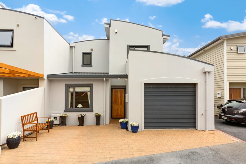 6 Marina View, Paremata, Porirua - Carousel 1