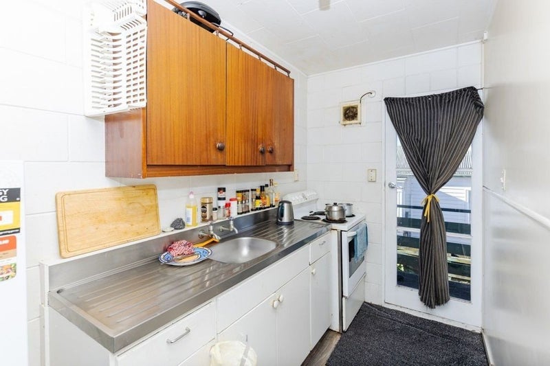 5/2 Coates Street, Hamilton East, Hamilton - Carousel 2