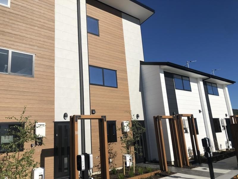 3/320 Oxford Terrace, Avalon, Lower Hutt - Carousel 1