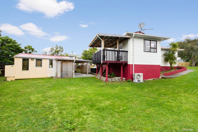44 Arodella Crescent, Ranui, Auckland - Carousel 1