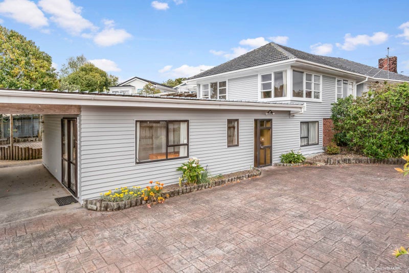 210 Methuen Road, New Windsor, Auckland - Carousel 2