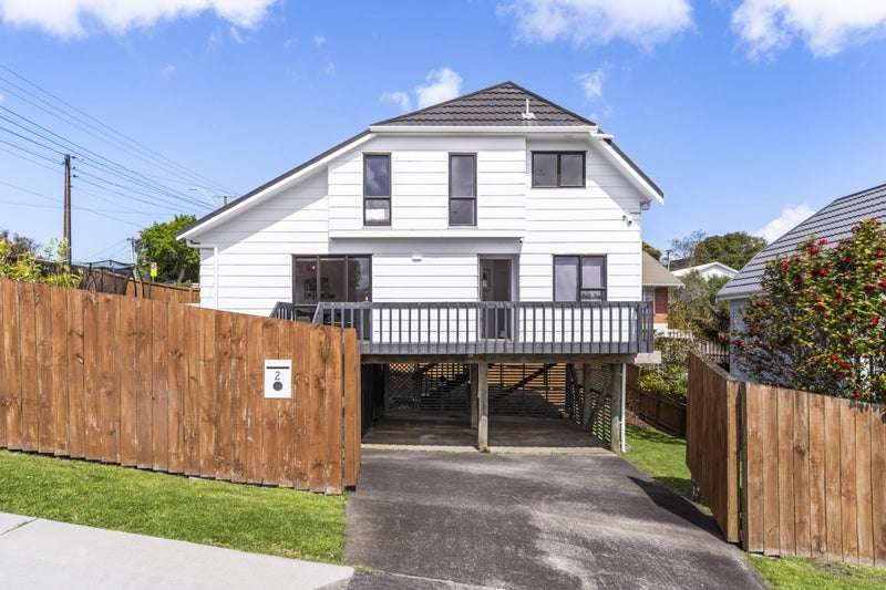 1/2 Stott Avenue, Birkdale, Auckland - Carousel 1