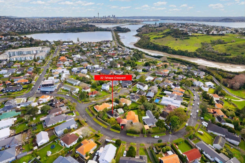 32 Tahapa Crescent, Meadowbank, Auckland - Carousel 12