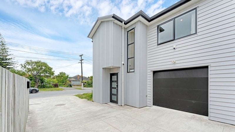 2 Millen Avenue, Pakuranga, Auckland - Carousel 1