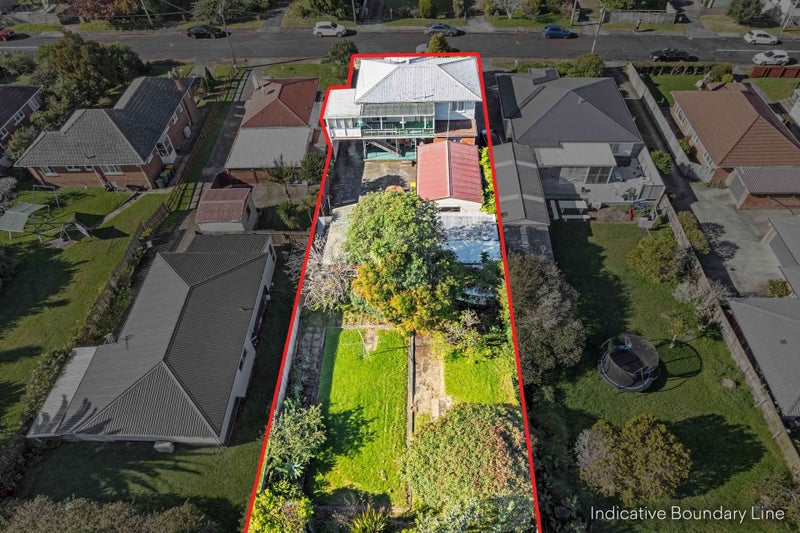 9 Tiki Street, New Lynn, Auckland - Carousel 1