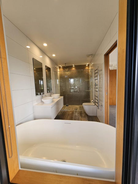 8 Day Road, Tamahere - Carousel 9