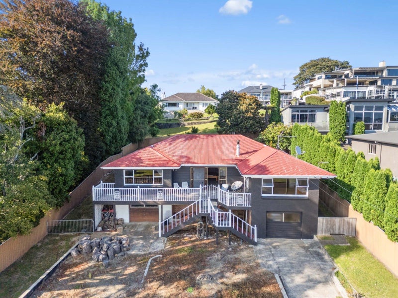 41 Seaview Road, Otumoetai, Tauranga - Carousel 1