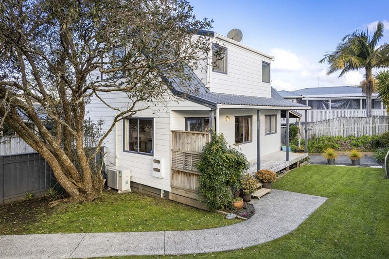 2/141 Reeves Road, Pakuranga Heights, Auckland - Carousel 2