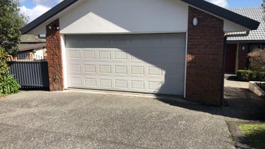 11 Essington Place, Half Moon Bay, Auckland - Carousel 1