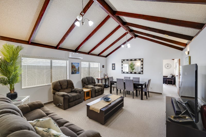 2/123 Georges Drive, Napier South, Napier - Carousel 1