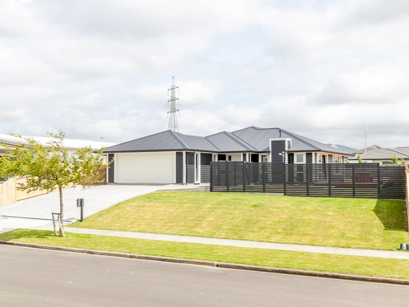 3 Monaco Grove, Fitzherbert, PALMERSTON NORTH - Carousel 1