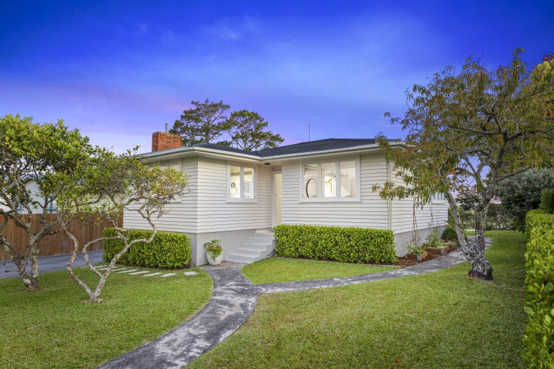 13 Helena Street, Massey, Auckland - Carousel 1