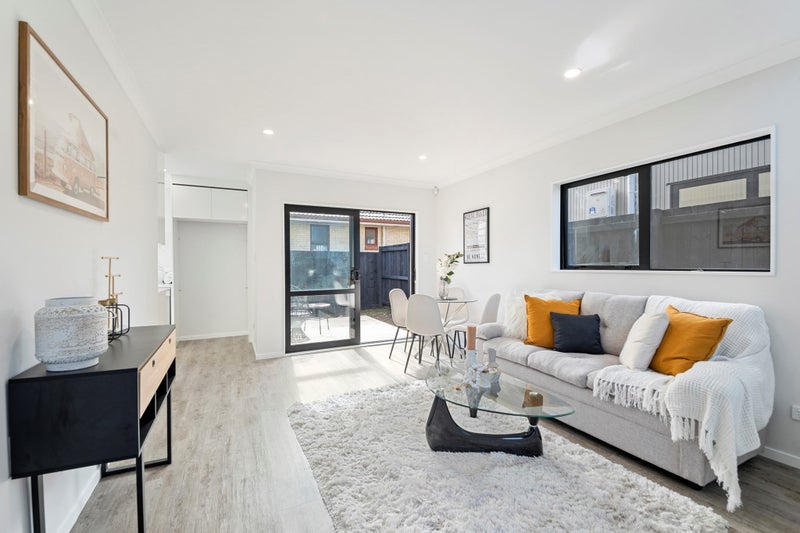 2/24 Watson Place, Papatoetoe, Auckland - Carousel 2