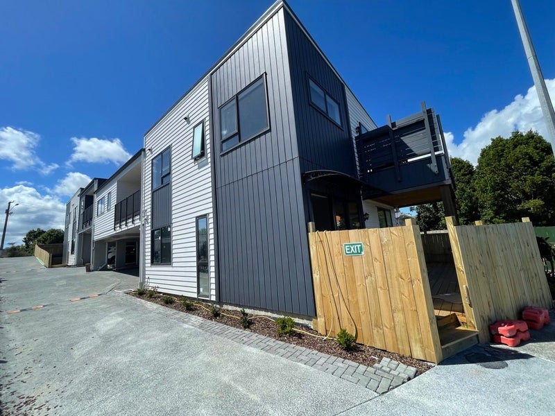 4/13 Blockhouse Bay Road, Avondale, Auckland - Carousel 7