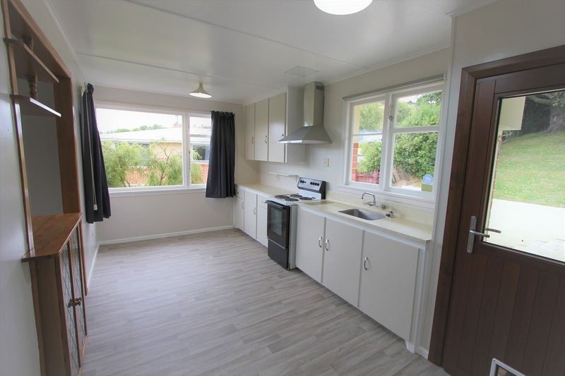 16 Roy Crescent, Concord, Dunedin - Carousel 2