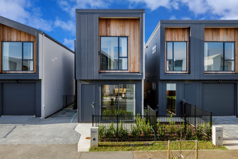 11 Porowha Road, Westgate, Auckland - Carousel 2