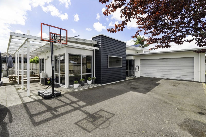 9 Ravenscourt Place, Huntington, Hamilton - Carousel 1