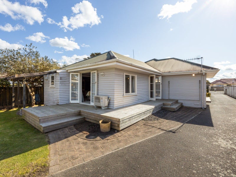 72 Enderley Avenue, Enderley, Hamilton - Carousel 2