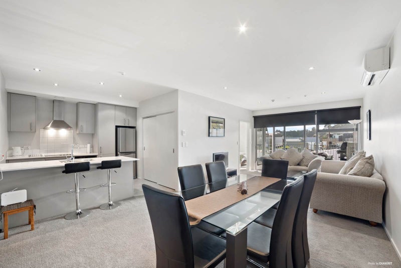 210/40 Library Lane, Albany, Auckland - Carousel 1