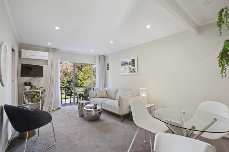 5/17 Cathedral Place, Parnell, Auckland - Carousel 1