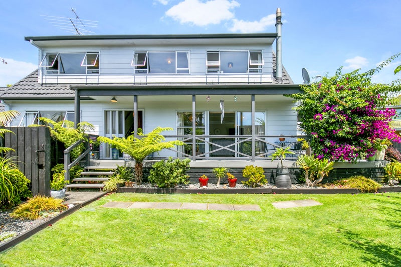 2 Titiwai Place, Birkenhead, Auckland - Carousel 1