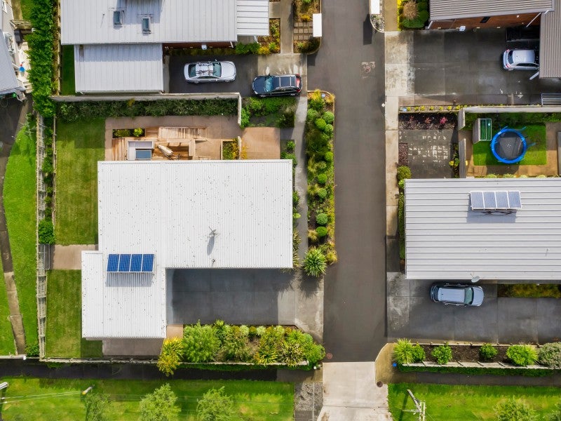 1 John Mana Way, Marfell, New Plymouth - Carousel 2