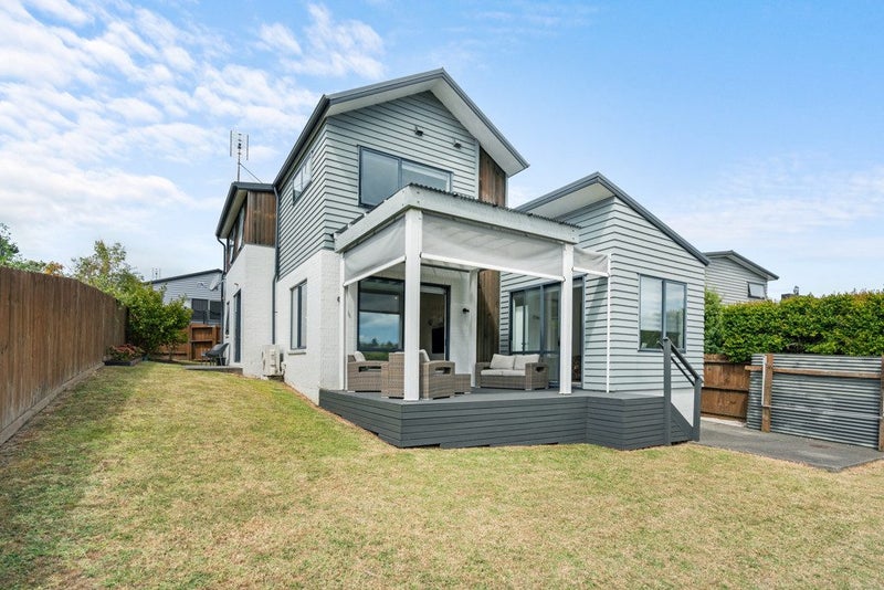61C Castledine Crescent, Glen Innes, Auckland - Carousel 1