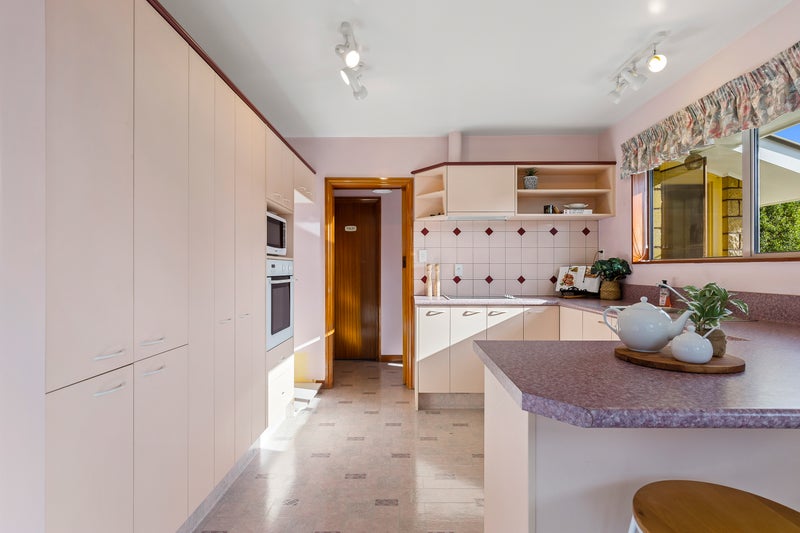 10 Lombard Place, Avonhead, Christchurch - Carousel 2