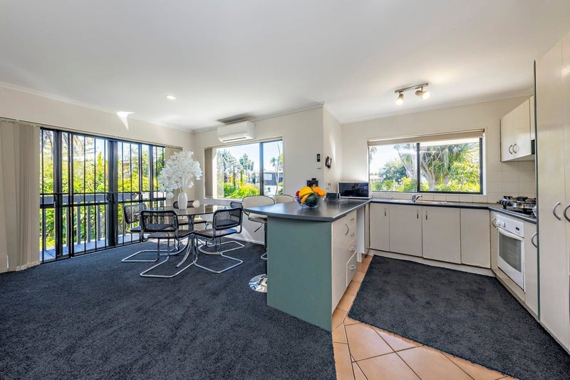 66A Hillside Road, Papatoetoe, Auckland - Carousel 2