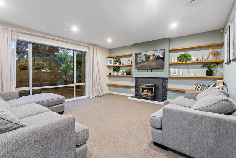 7 Lake Terrace Road, Burwood, Christchurch - Carousel 2